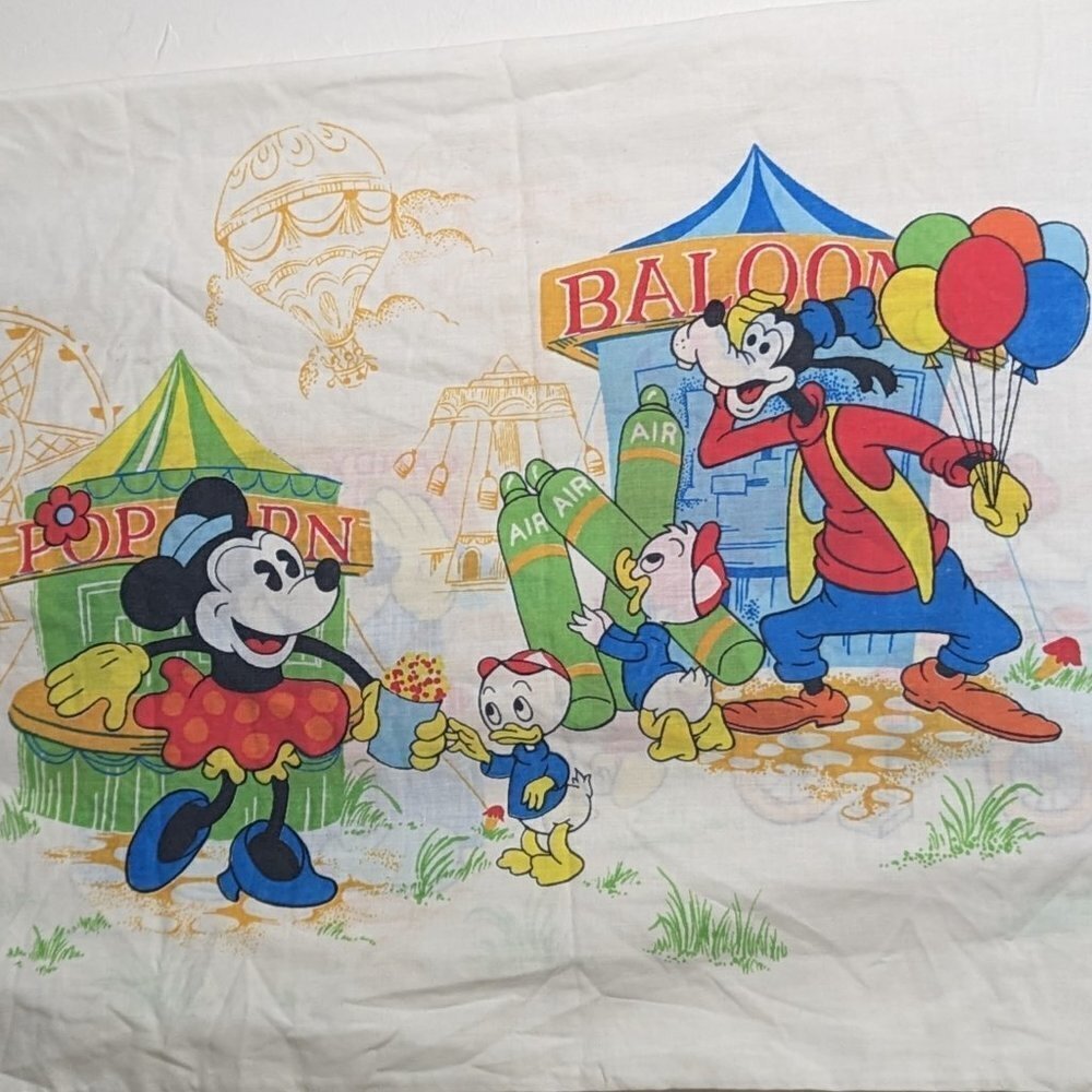 Vintage 80’s Disney‎ Donald Duck Goofy Mickey Minnie Pillow Case Carnival